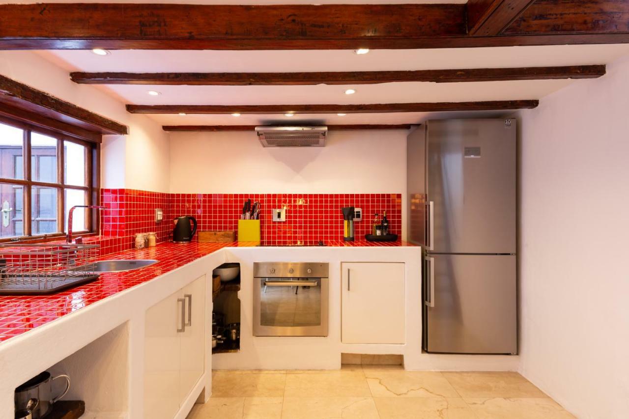 Central Cape Town, Stylish Home, With Private Courtyard Esterno foto